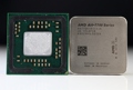 Foto di una APU AMD A10-7700K Kaveri con heat spreader rimosso 